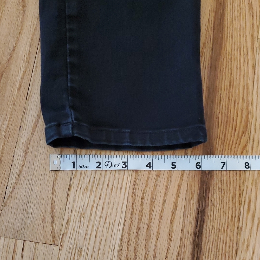 Westport Charcoal Capris - Picture 6 of 7